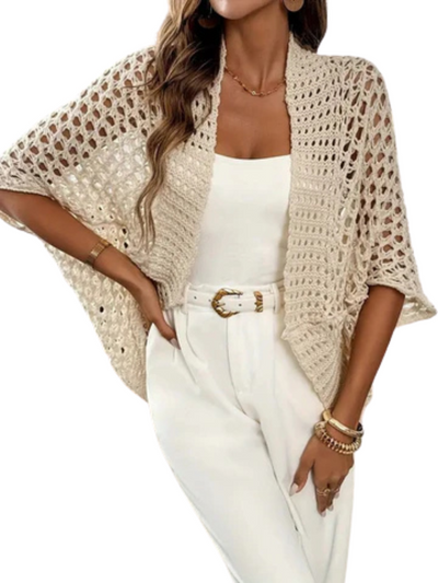 טופ | אלגנטיות ופרטים | חולצה, פרטים זהובים ומותן גבוהה