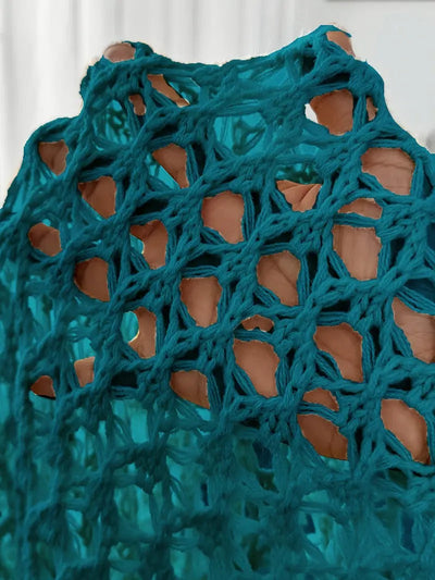 טופ | אלגנטיות ופרטים | חולצה, פרטים זהובים ומותן גבוהה