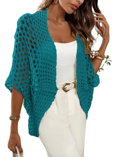 טופ | אלגנטיות ופרטים | חולצה, פרטים זהובים ומותן גבוהה